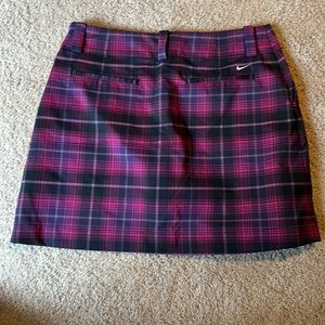 Size ten Nike golf skort